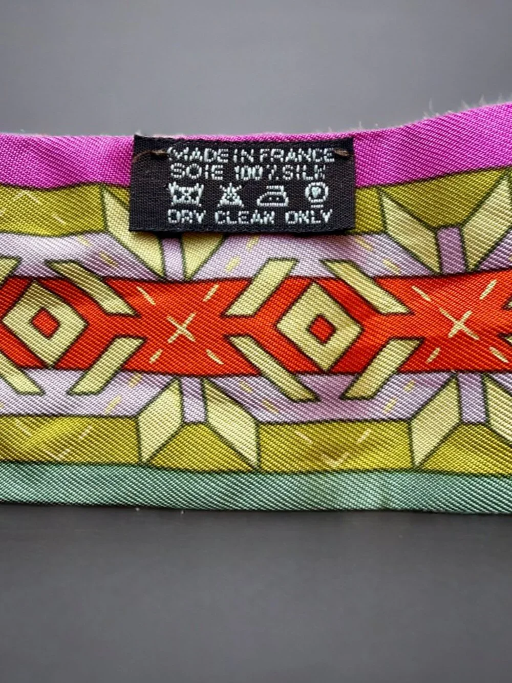 Hermes Pink Fuchsia Belles du Mexique Silk Twilly Scarf